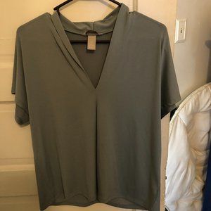 H&M Top Blue/Gray Sz L